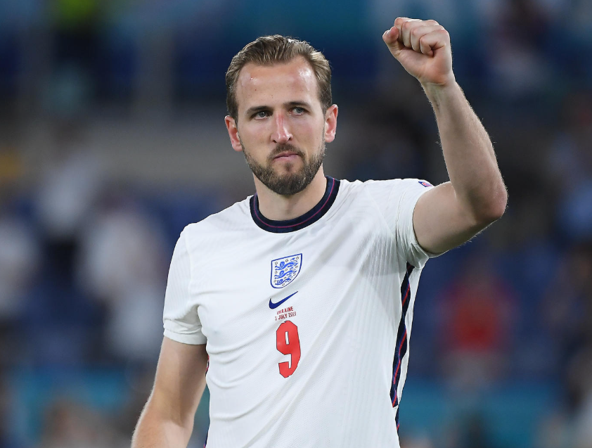 凯恩谈英格兰世预赛全胜：团队荣耀与未来展望